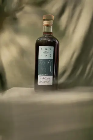 Ana Roš lansira vermut Signature – naravni aperitiv